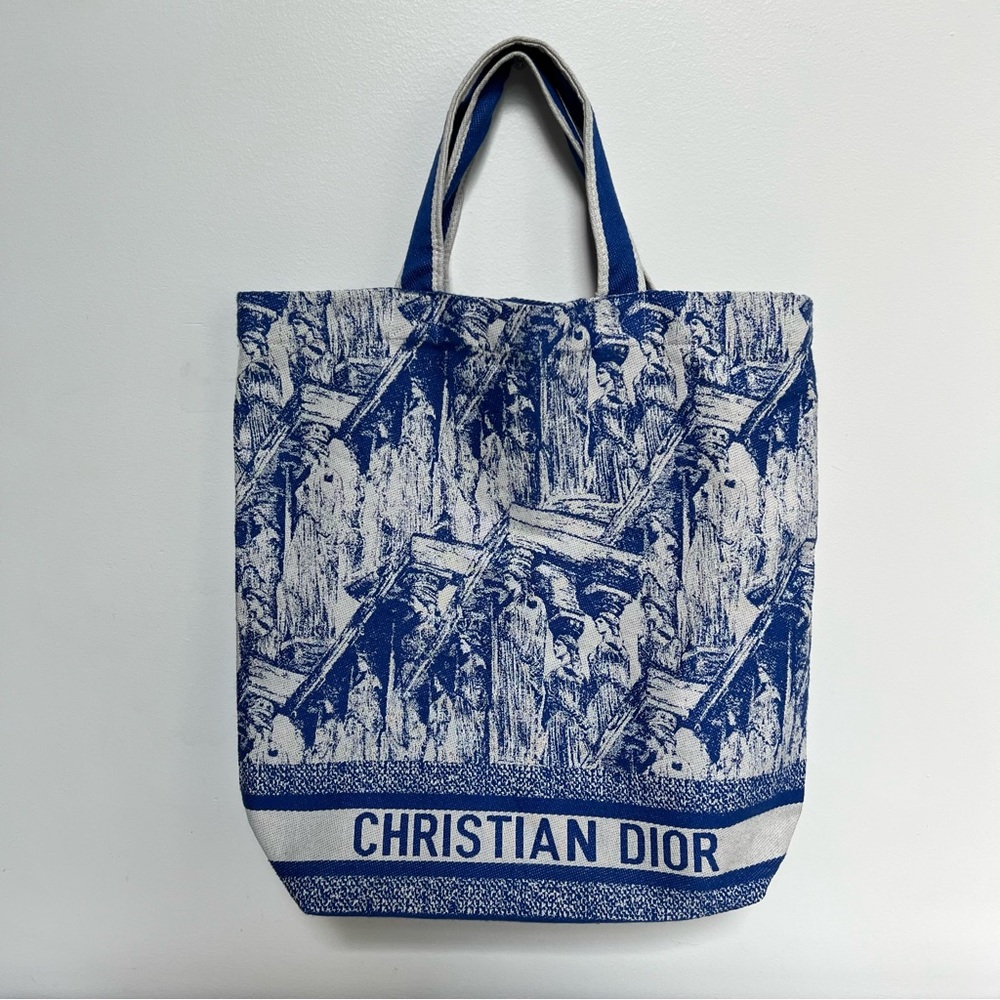 Dior Cruise 2022 Tote